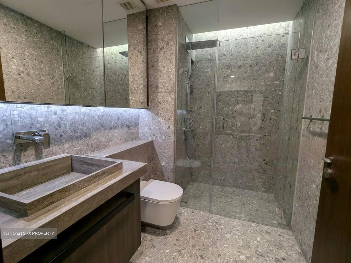 One Pearl Bank (D3), Apartment #527998491